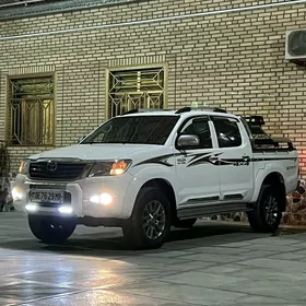 Toyota Hilux 2014