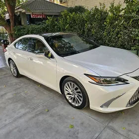 Lexus ES 350 2019