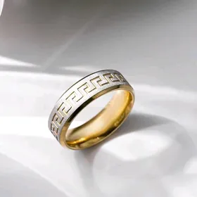 VERSACE SOLMAYAN YÜZÜK