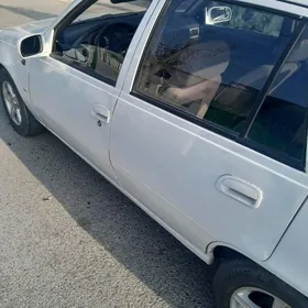 Daewoo Nexia 2011