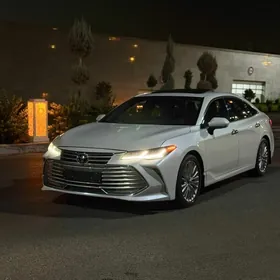 Toyota Avalon 2019
