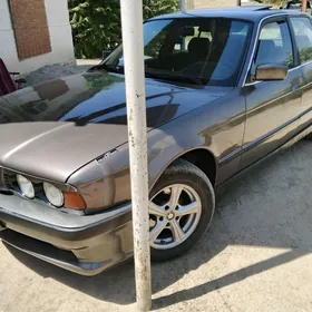 BMW 528 1988