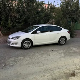 Opel Astra 2014