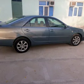 Toyota Camry 2004