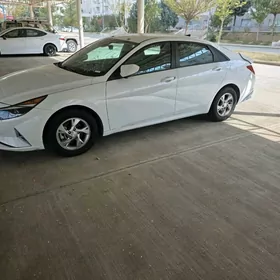 Hyundai Elantra 2021