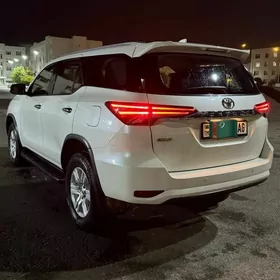 Toyota Fortuner 2017
