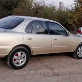 Toyota Camry 1995