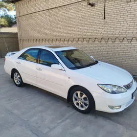 Toyota Camry 2004