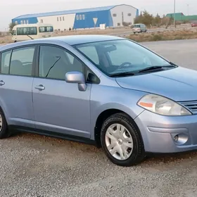 Nissan Versa 2010