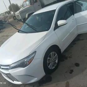 Toyota Camry 2017