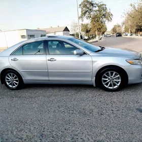 Toyota Camry 2010