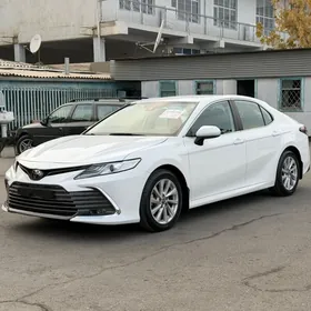 Toyota Camry 2022