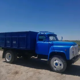 Gaz 5204 1984