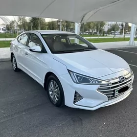 Hyundai Elantra 2019