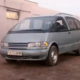 Toyota Previa 1992