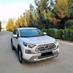 Toyota RAV4 2022