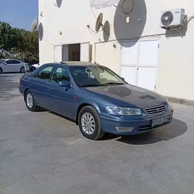 Toyota Camry 2000