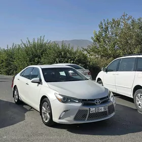 Toyota Camry 2015