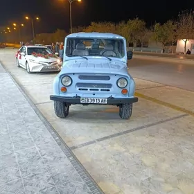 UAZ 469 2000