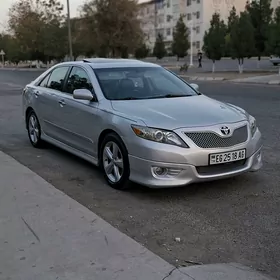 Toyota Camry 2010