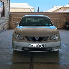 Toyota Camry 2004