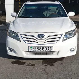 Toyota Camry 2010