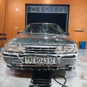 Opel Calibra 1989