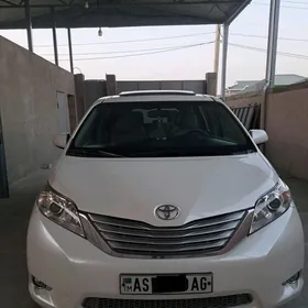 Toyota Sienna 2017