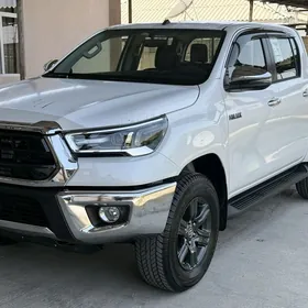 Toyota Hilux 2025