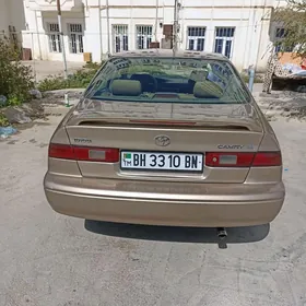 Toyota Camry 2000