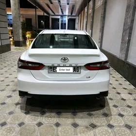 Toyota Camry 2022
