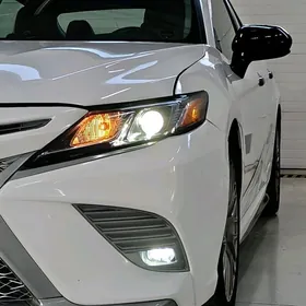 Toyota Camry 2020