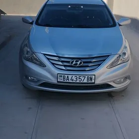 Hyundai Sonata 2011