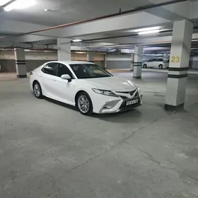 Toyota Camry 2022