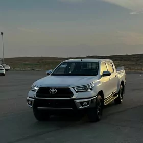 Toyota Hilux 2025