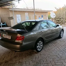 Toyota Camry 2005