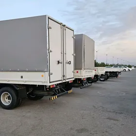 Mitsubishi Canter 2025