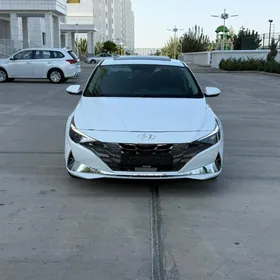Hyundai Elantra 2021
