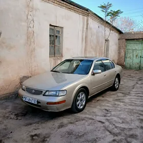 Nissan Maxima 1995