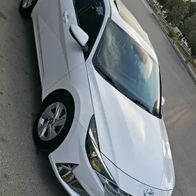 Hyundai Elantra 2022