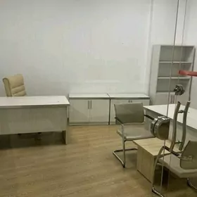 Berkarar biznes sentirde 225m²