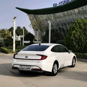 Hyundai Sonata 2021