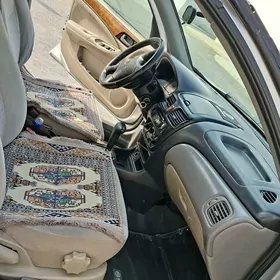 Nissan Sunny 2002
