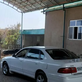 Toyota Avalon 1999
