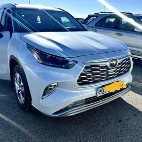 Toyota Highlander 2020