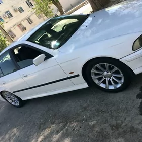 BMW E39 1999