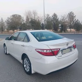 Toyota Camry 2017