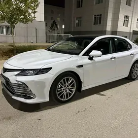 Toyota Camry 2022