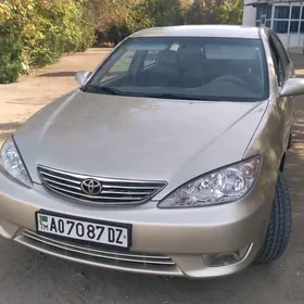 Toyota Camry 2004