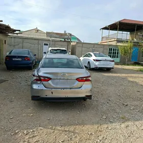 Toyota Camry 2022